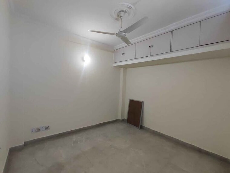 Room, panchsheel extension 3 Bedroom 85 Sq.Yd. Builder Floor In Panchsheel Extension Delhi 10422999