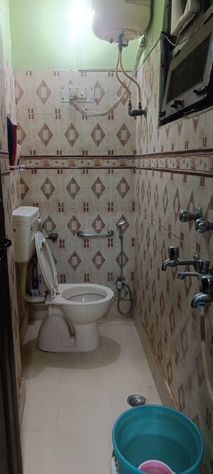 Bathroom in 2 BHK Builder Floor at Rohini Sector 3 – for Sale