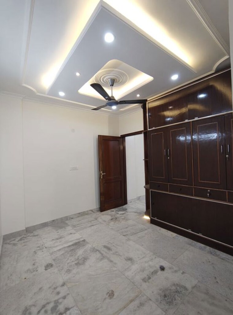 Room, khirki extension 2 Bedroom 1000 Sq.Ft. Builder Floor In Khirki Extension Delhi 10424092