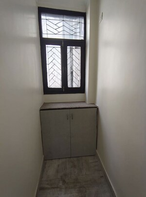 Room in 2 BHK Builder Floor at Khirki Extension – for Rent