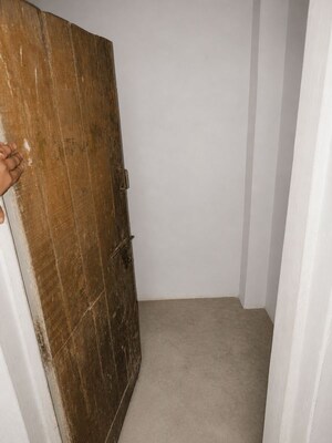 Building Lobby in 1 BHK Independent House at Alambagh – for Rent