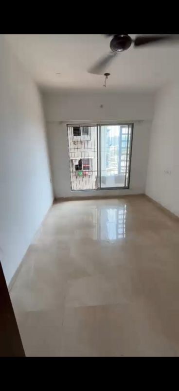 1 BHK 350 Sq.Ft. Apartment in Vardhan Heights