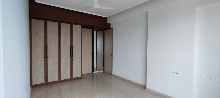 Room, l-t-crescent-bay-t2 3 Bedroom 1025 Sq.Ft. Apartment In Parel Mumbai 10424116