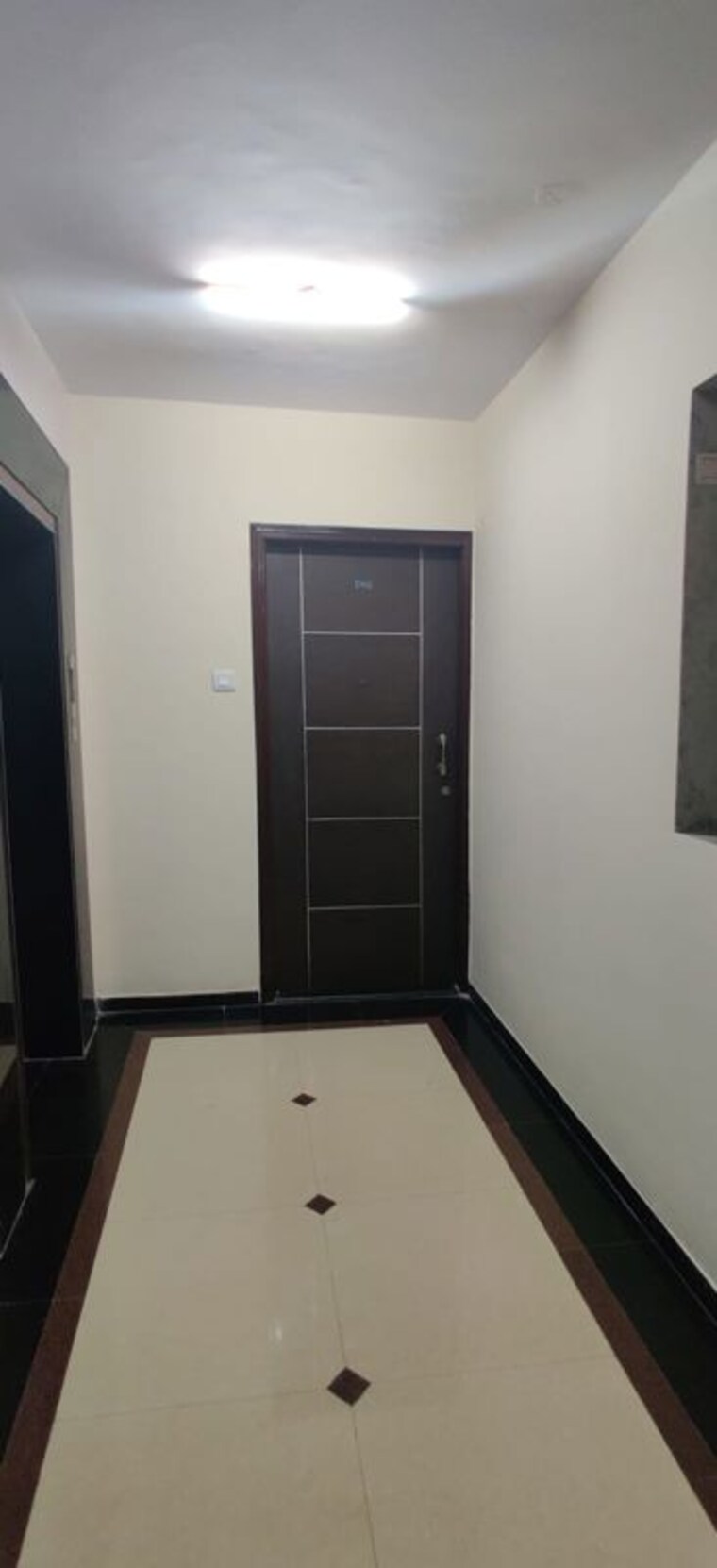Room, l-t-crescent-bay-t2 3 Bedroom 1025 Sq.Ft. Apartment In Parel Mumbai 10424116