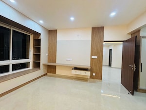 Room in 3 BHK Apartment at Aurobindo Kohinoor, Serilingampally – for Rent