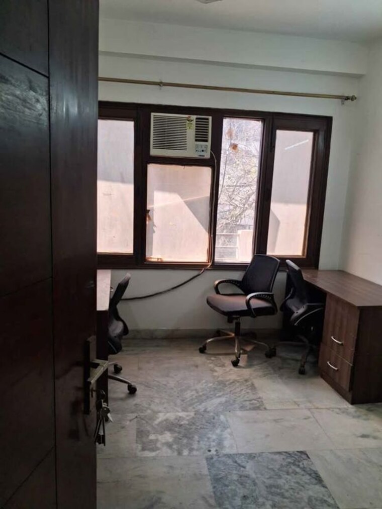 Team Area, malviya nagar 1 Bedroom 50 Sq.Yd. Builder Floor In Malviya Nagar Delhi 10424156