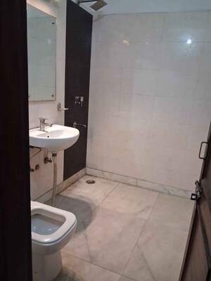 Bathroom in 1 BHK Builder Floor at Malviya Nagar – for Rent