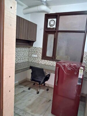 Team Area in 1 BHK Builder Floor at Malviya Nagar – for Rent