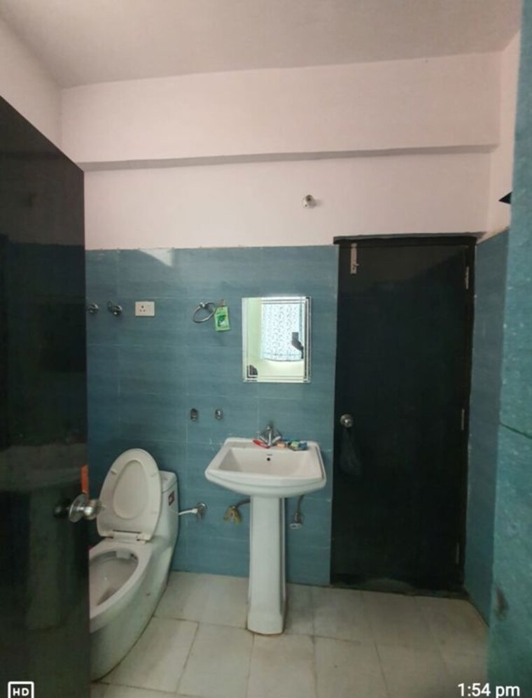 Bathroom, majestic-delight 2 Bedroom 1000 Sq.Ft. Apartment In Gomti Nagar Lucknow 10424189