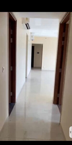 Building Lobby in 3.5 BHK Apartment at Experion Capital, Gomti Nagar – for Rent