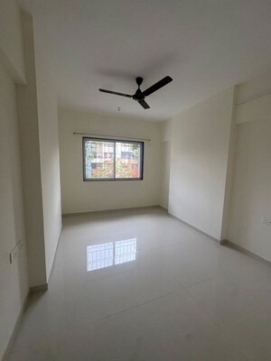 Room in 3 BHK Apartment at Makwana Ishanand, Wanowrie – for Rent