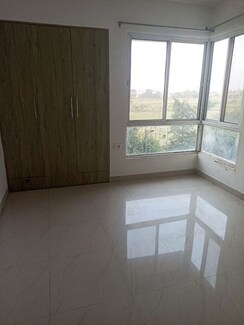 3 BHK + Servant Room Apartment For Rent in Gomti Nagar