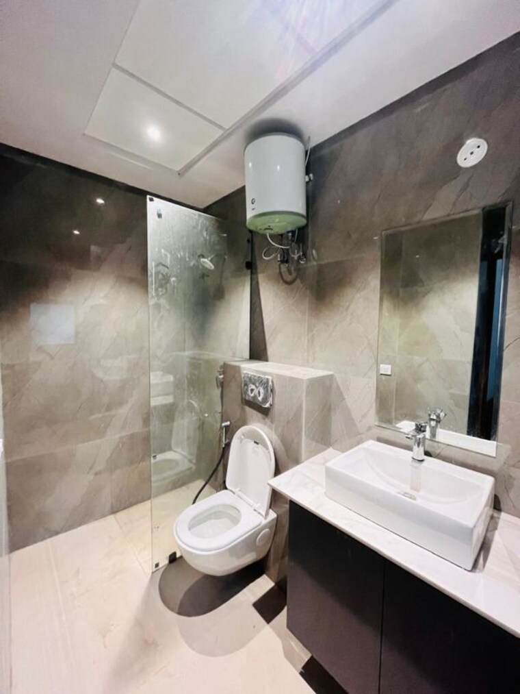 Team Area, suncity-vatsal-valley 3 Bedroom 1550 Sq.Ft. Apartment In Gwal Pahari Gurgaon 10424208