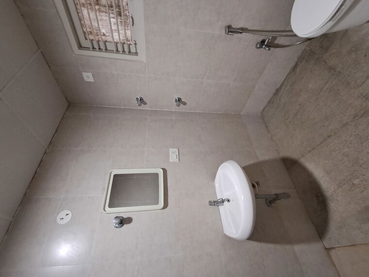 Bathroom, btm layout 3 Bedroom 1900 Sq.Ft. Builder Floor In Btm Layout Bangalore 10424225