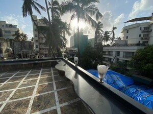 Balcony in 6 BHK Villa at Emgee Janki Kutir, Juhu – for Sale