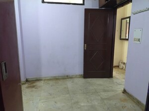 Room in 5 BHK Builder Floor at Greater Kailash I – for Rent