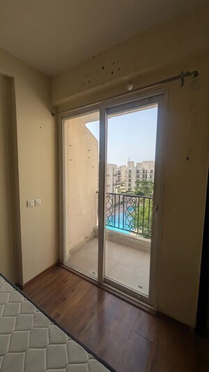 Room in 3 BHK Apartment at Signature Global Park, Sohna Sector 36 – for Rent