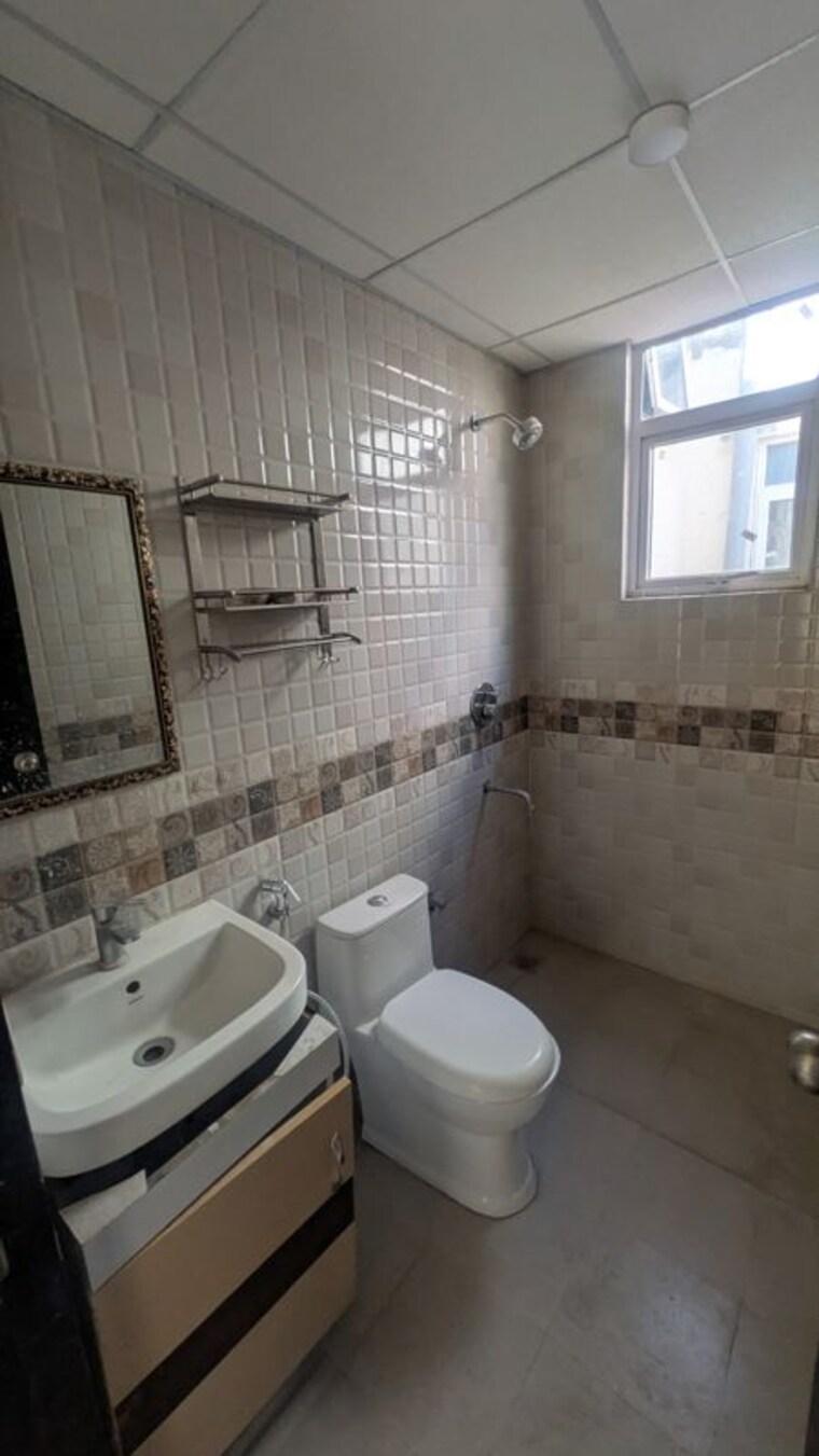 Bathroom, signature-global-park 3 Bedroom 1440 Sq.Ft. Apartment In Sohna Sector 36 Gurgaon 10424292