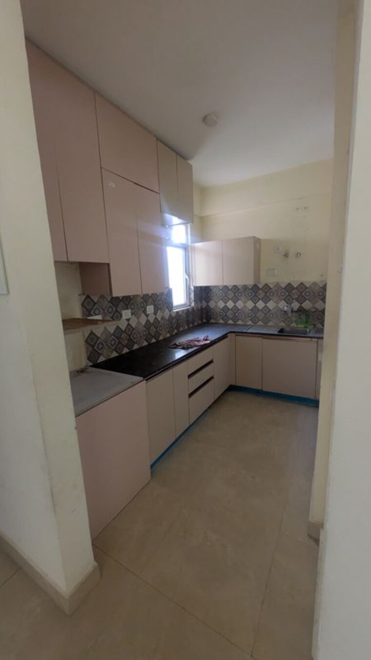Kitchen, signature-global-park 3 Bedroom 1440 Sq.Ft. Apartment In Sohna Sector 36 Gurgaon 10424292
