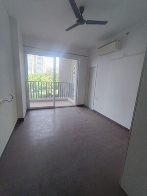 Room in 3 BHK Apartment at Mapsko Mount Ville, Sector 79 – for Rent