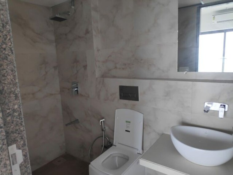 Bathroom, kanakia-silicon-valley 3 Bedroom 1200 Sq.Ft. Apartment In Powai Mumbai 10424329