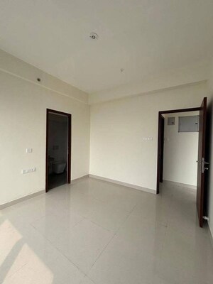 Room in 2 BHK Apartment at Divyam Residency, Malad East – for Rent