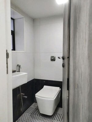 Bathroom in 1.5 BHK Apartment at Juhu Green Apartment, Juhu – for Rent