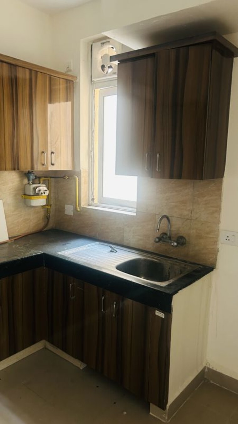 Kitchen, jaypee-green-wish-town-klassic 3 Bedroom 1565 Sq.Ft. Apartment In Sector 134 Noida 10424393