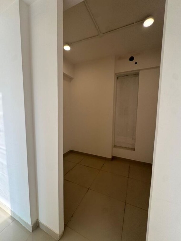 Bathroom, crystal-vue 3 Bedroom 1313 Sq.Ft. Apartment In Sion Mumbai 10424420