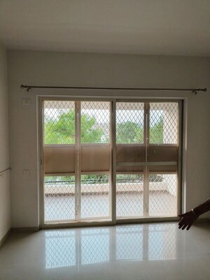 Room in 2 BHK Apartment at Mirchandani Bellagio, Undri – for Sale