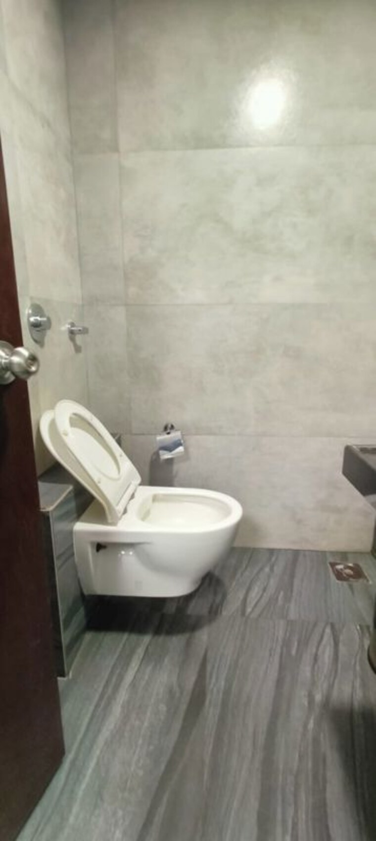 Bathroom, padwal nagar Commercial Office Space 1465 Sq.Ft. In Padwal Nagar Thane 10424448