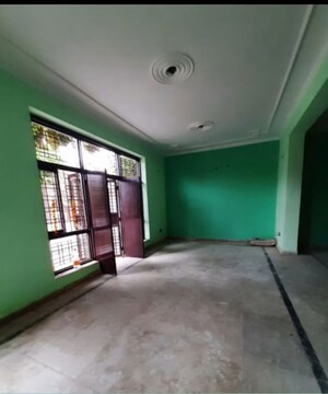 Room in 2 BHK Independent House at Omicron 1a Greater Noida – for Sale