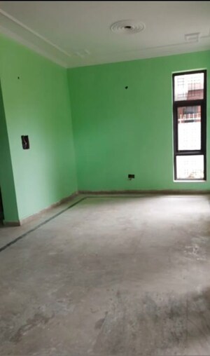 Room in 2 BHK Independent House at Omicron 1a Greater Noida – for Sale
