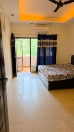 3 BHK 215 Sq.Yd. Builder Floor in Sushant Lok I