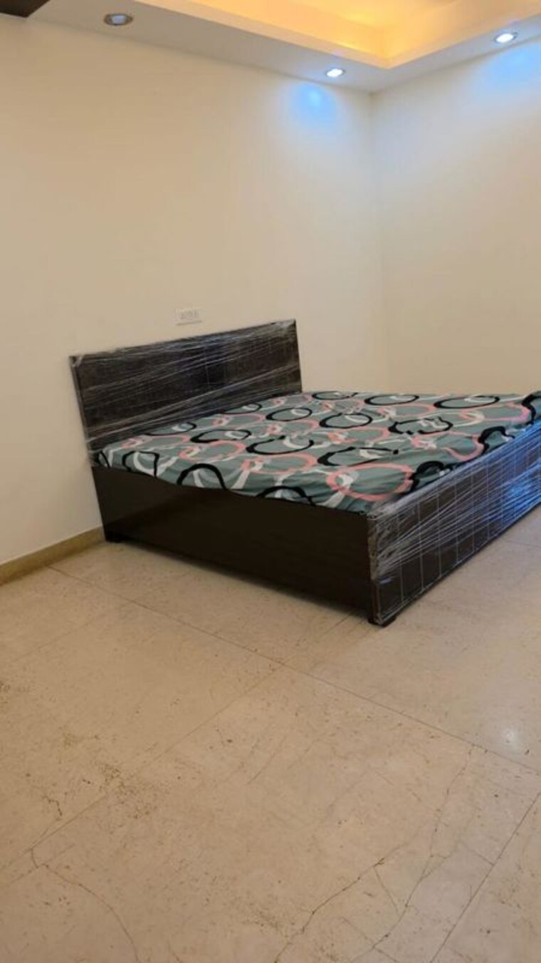 Bedroom, sushant lok i 3 Bedroom 215 Sq.Yd. Builder Floor In Sushant Lok I Gurgaon 10424509