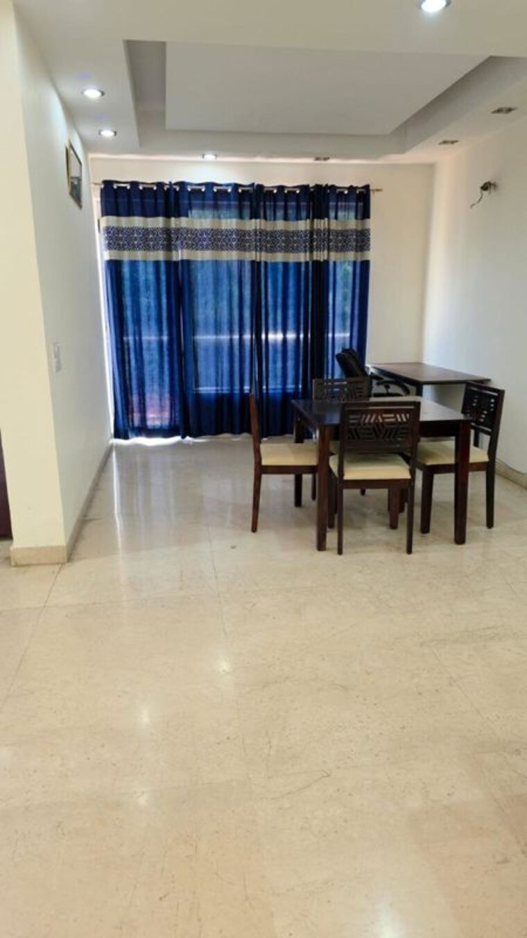Living Room, sushant lok i 3 Bedroom 215 Sq.Yd. Builder Floor In Sushant Lok I Gurgaon 10424509