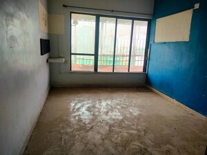 Room in  Apartment at Bandra West – for Sale