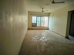 Room in  Apartment at Bandra West – for Sale