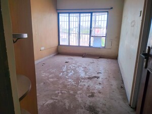 Room in  Apartment at Bandra West – for Sale