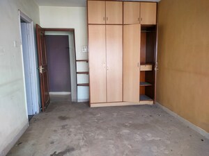 Room in  Apartment at Bandra West – for Sale