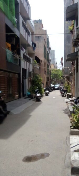 Parking in  Independent House at Paschim Vihar – for Sale