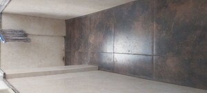 Room in 3 BHK Independent House at Nr Colony – for Rent