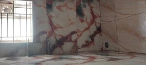 Room in 3 BHK Independent House at Nr Colony – for Rent