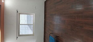 Room in 3 BHK Independent House at Nr Colony – for Rent