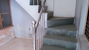 Staircase in  Independent House at Katargam – for Sale