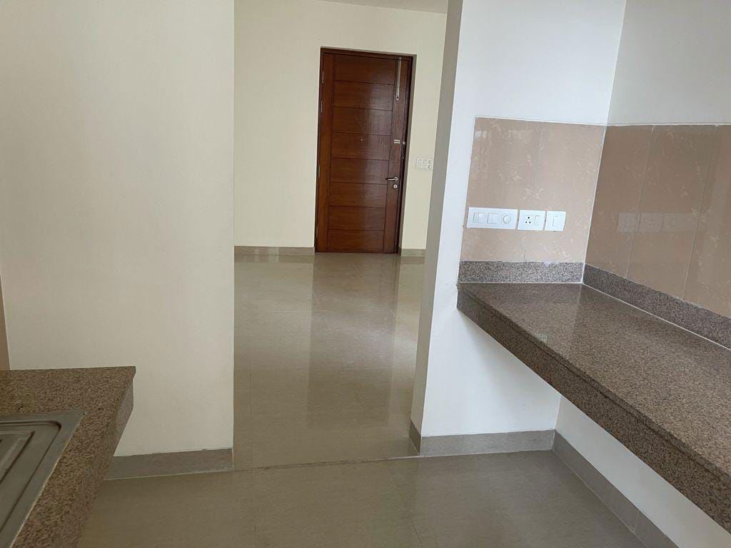 3 BHK + Servant Room 1395 Sq.Ft. Apartment in Emaar Emerald Estate