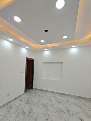 Room in 2 BHK Builder Floor at Naveen Park – for Sale