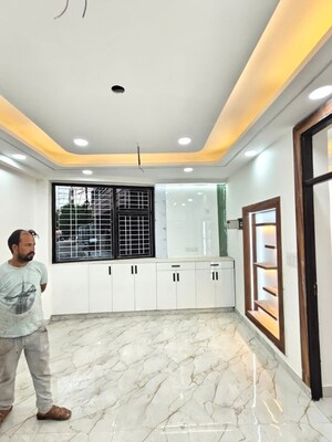 Bedroom in 2 BHK Builder Floor at Naveen Park – for Sale