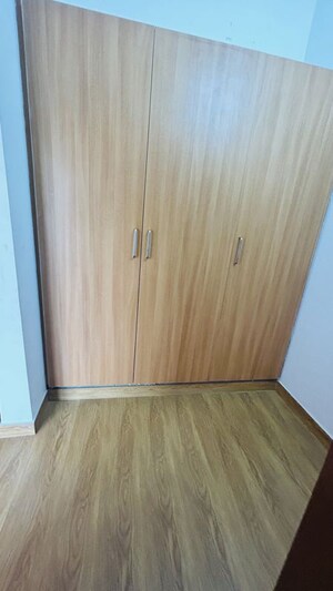 Furnished Amenities in 3 BHK Apartment at Jaypee Greens Pavilion Court, Sector 128 – for Rent