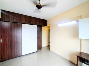 Room in 3 BHK Apartment at Goyal and Co Orchid Whitefield, Whitefield – for Rent
